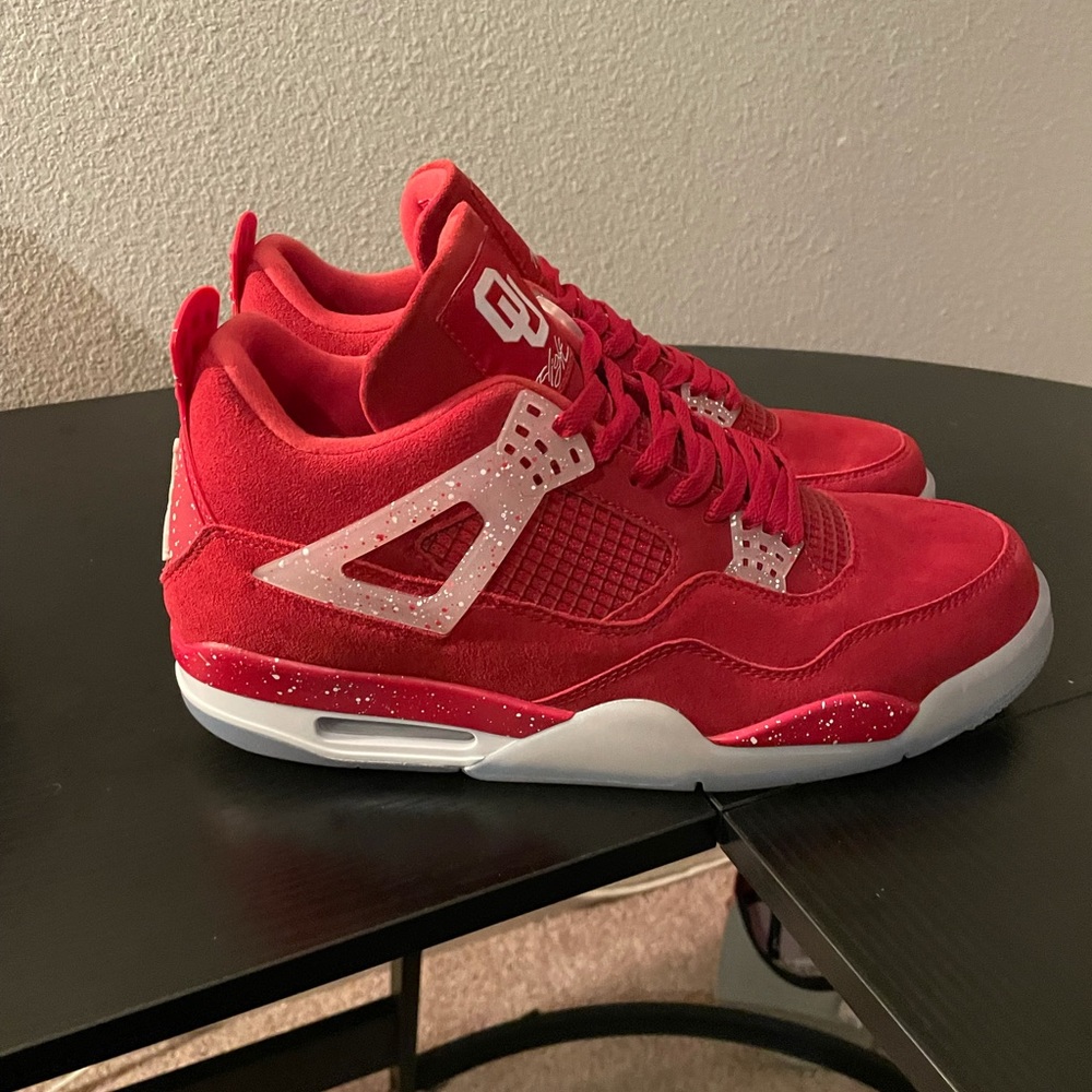 Air Jordan 4